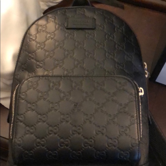 Gucci small back pack and wallet - Picture 5 of 11